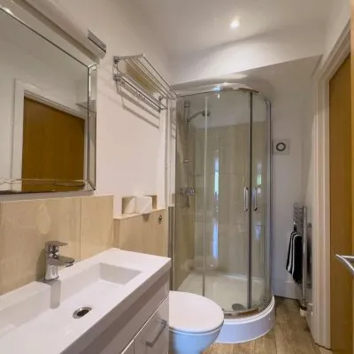 Velvet Lodge Bathroom